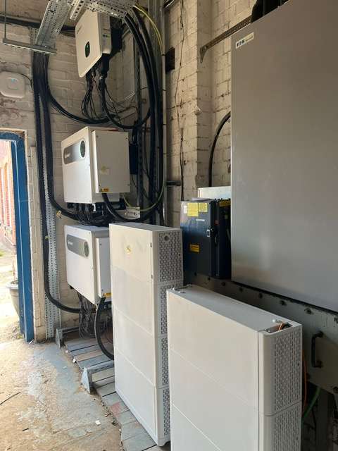 Commercial battery storage system
