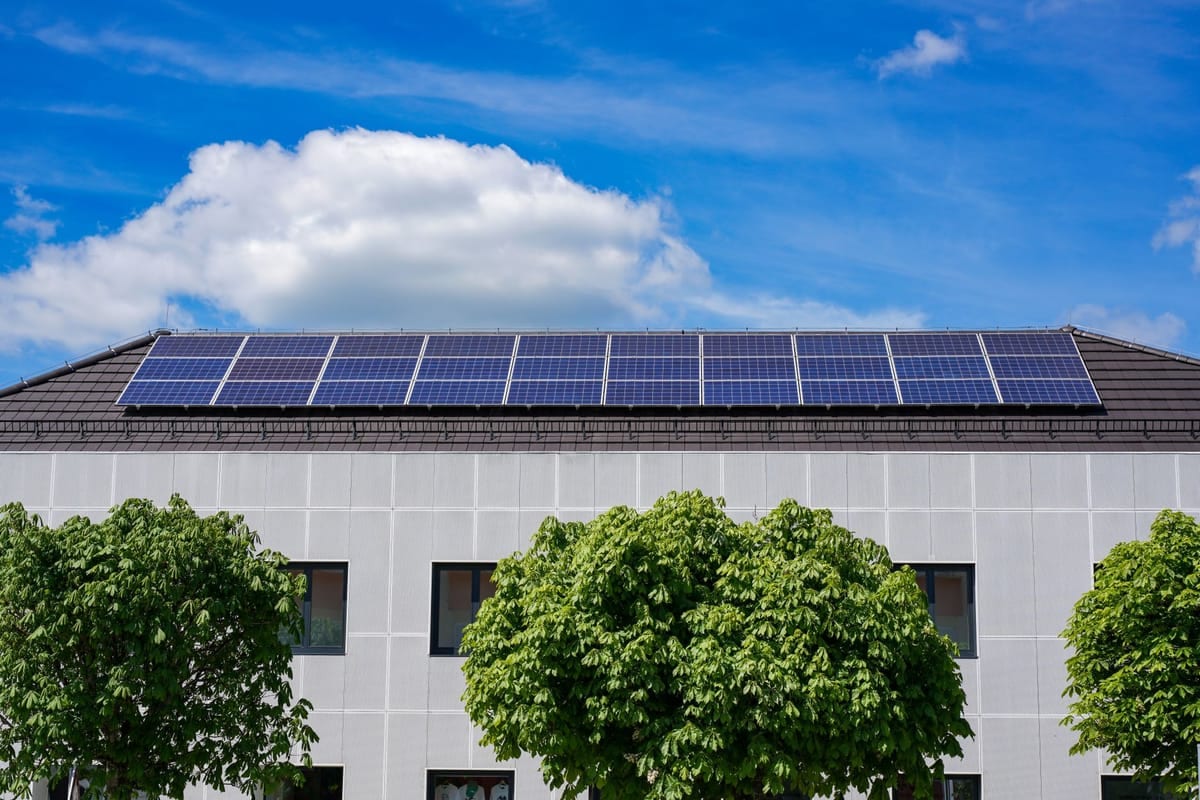 Commercial Solar in Southampton and Hampshire: South Coast Business Guide