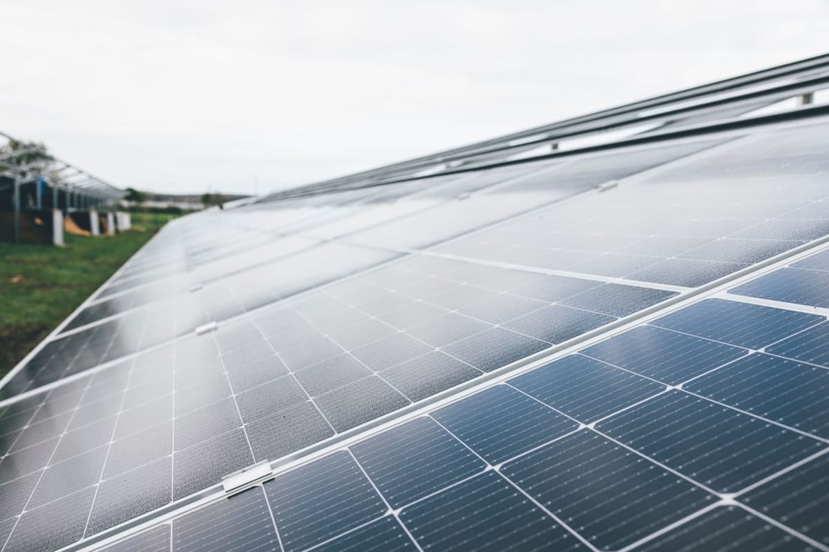 Commercial Solar Panels in Hull and East Yorkshire: The Business Guide 2026